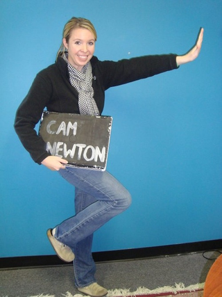 Illustration for article titled Everybody's Taking Photos With Cam Newton's Stolen Computer